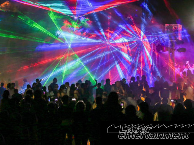 lasershow multicolor with audience