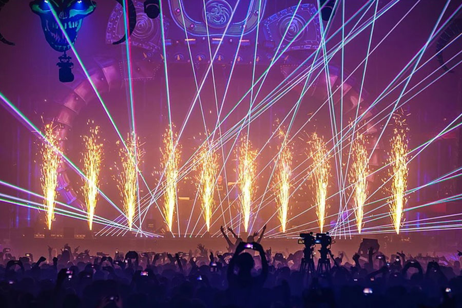fontane-di-luce-e-laser-x-finale